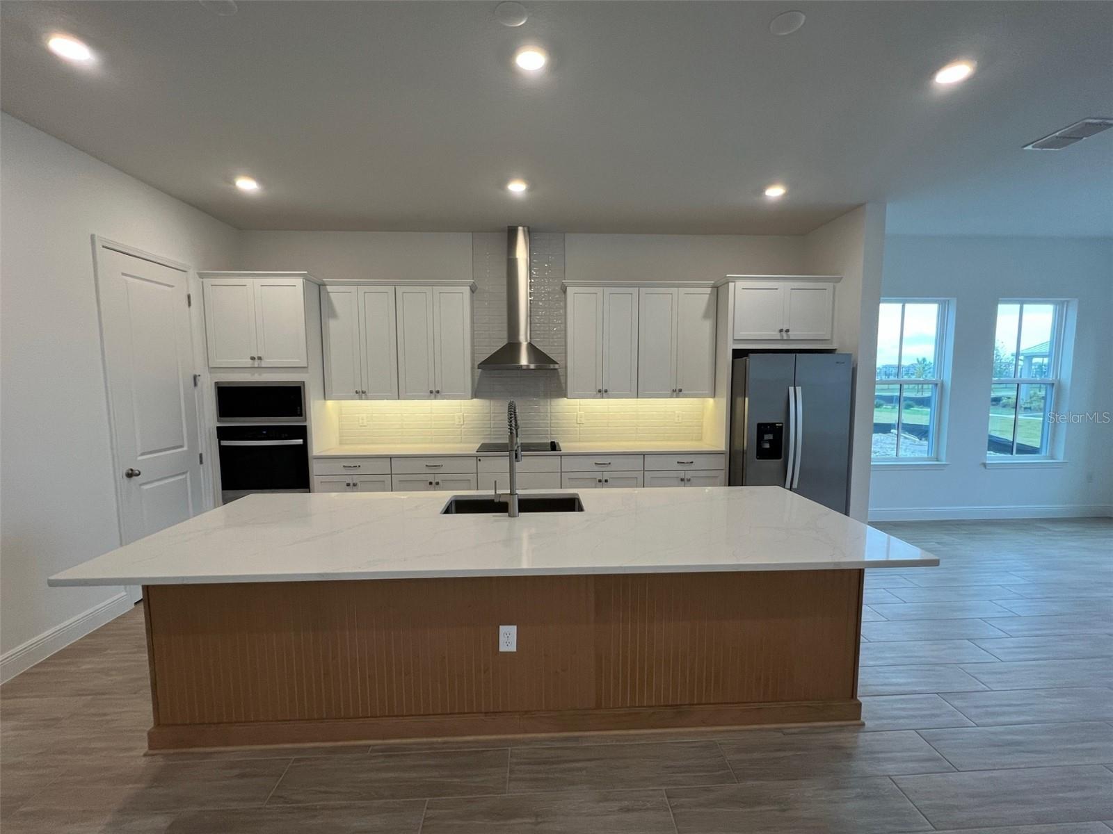 Image 2 of 27 For 9851 Gobat Aly