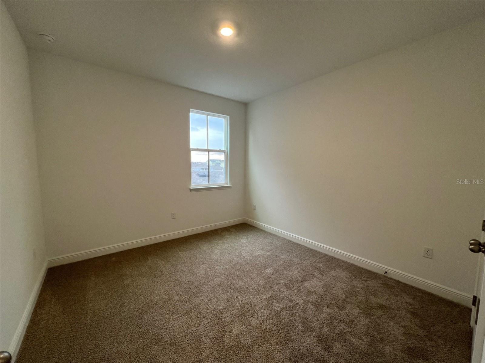 Image 22 of 27 For 9851 Gobat Aly