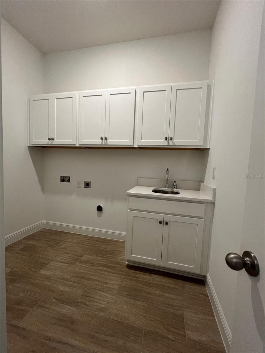 Image 9 of 27 For 9851 Gobat Aly