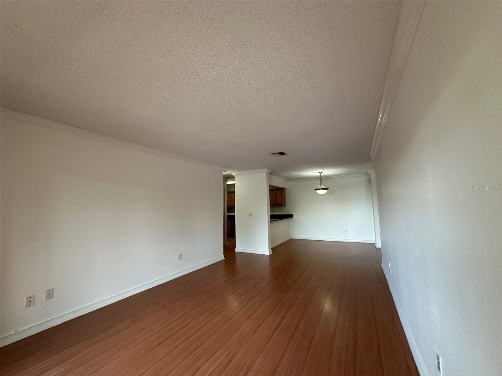 Image 17 of 52 For 602 Kenwick Circle 202