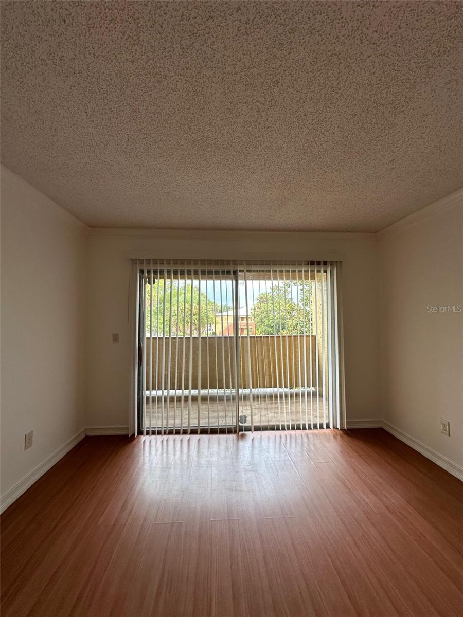 Image 32 of 52 For 602 Kenwick Circle 202