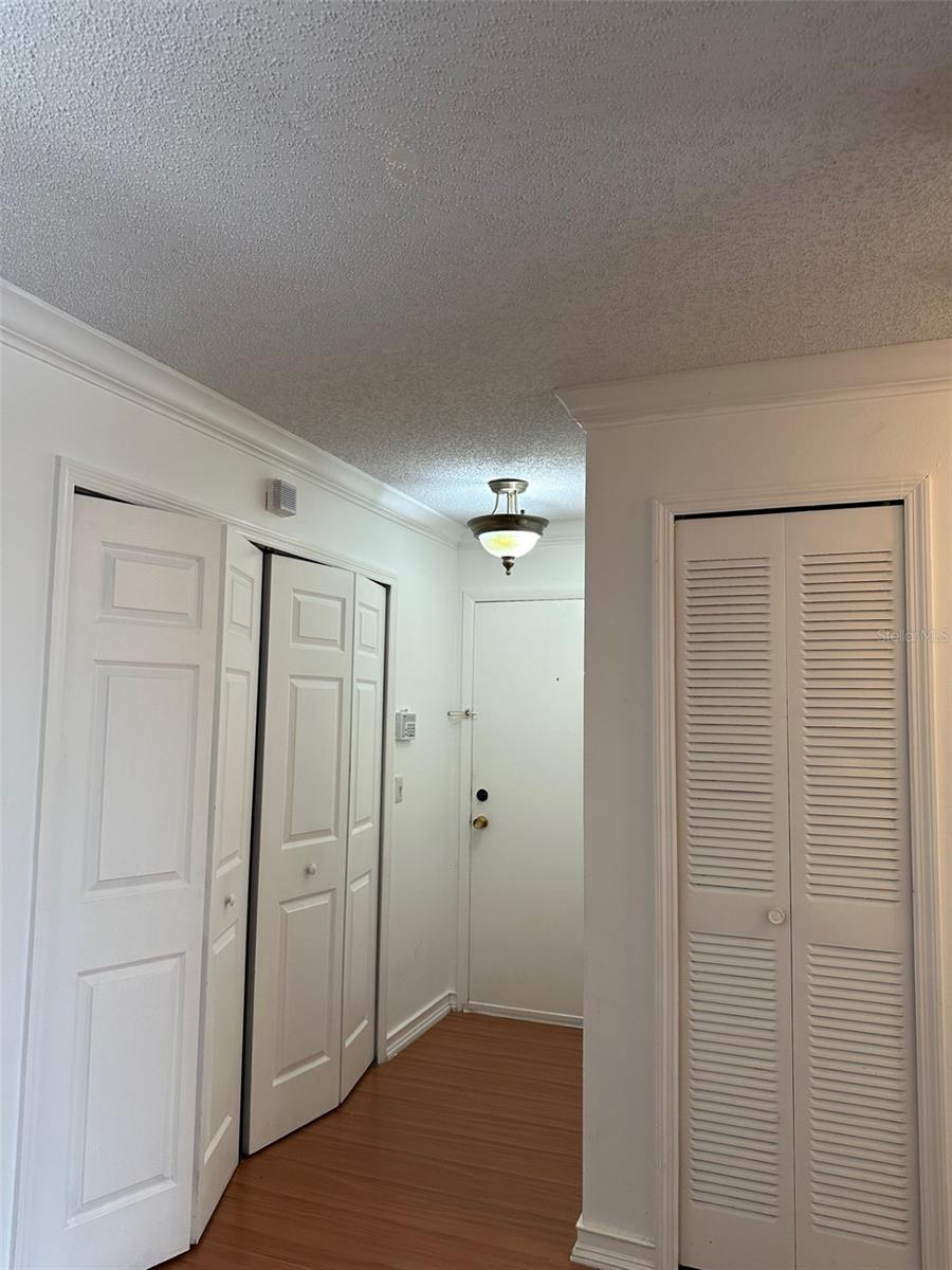 Image 5 of 52 For 602 Kenwick Circle 202