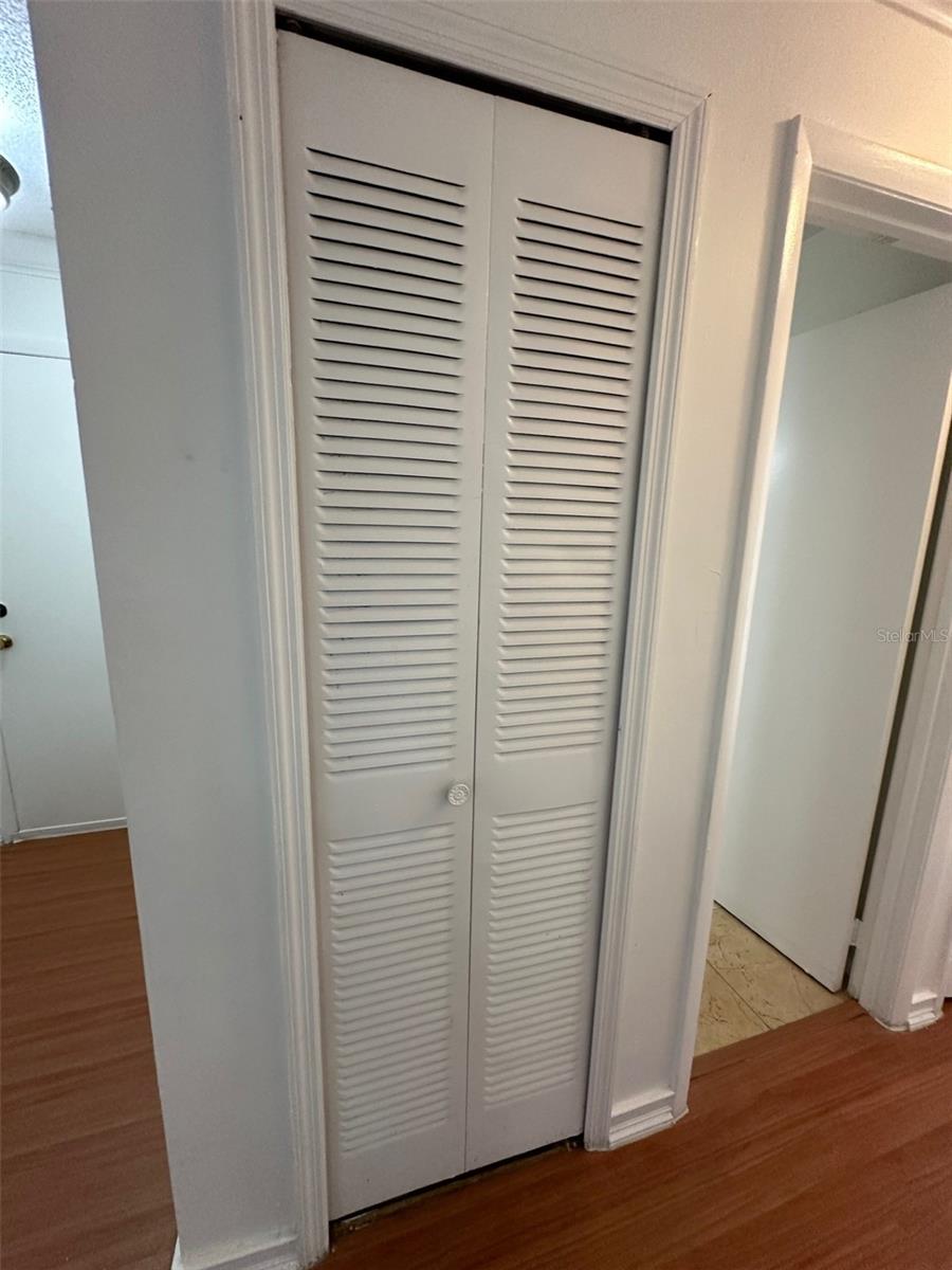 Image 9 of 52 For 602 Kenwick Circle 202