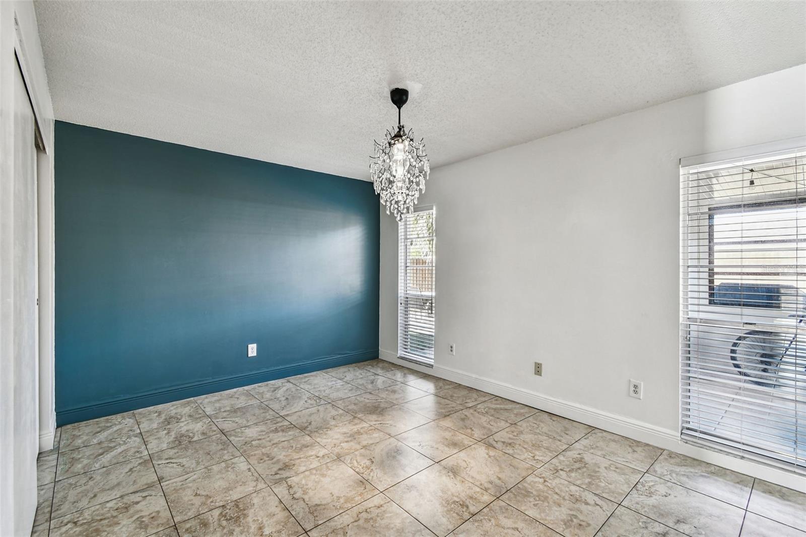 Image 10 of 28 For 215 Gardenia Road