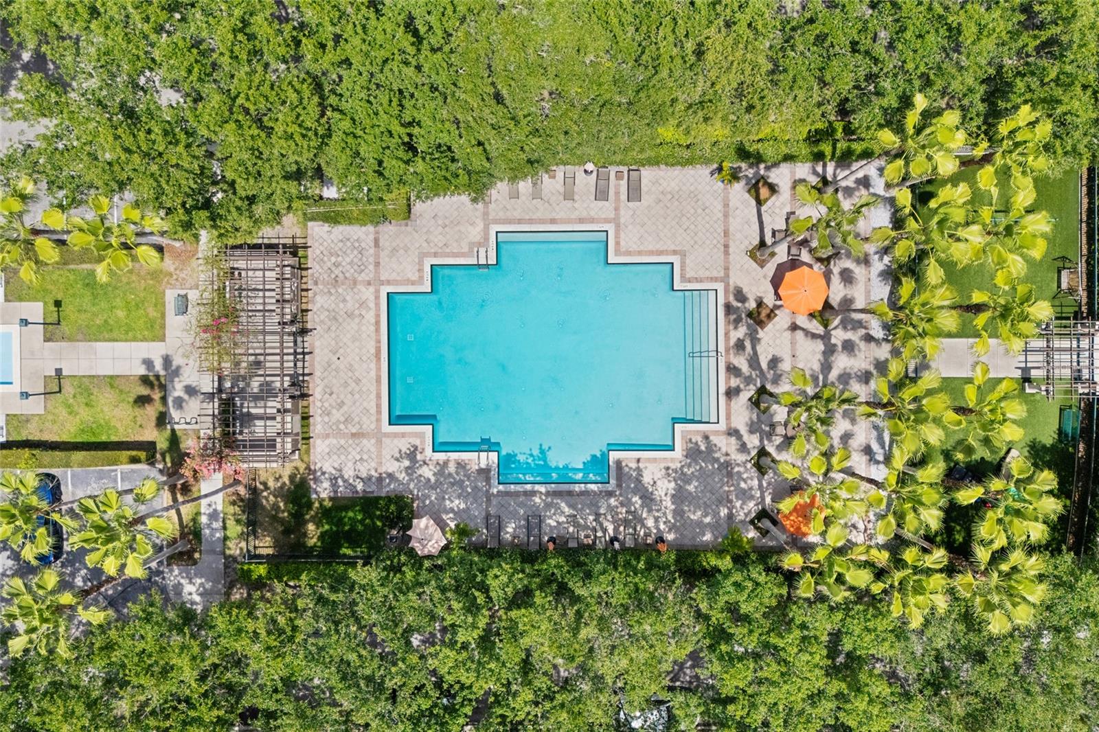 Image 24 of 29 For 754 Centervale Drive 754