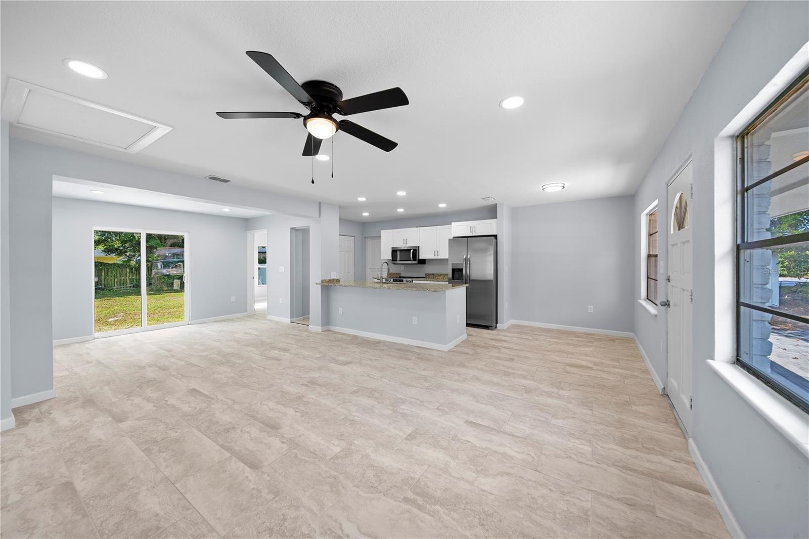 Image 7 of 18 For 724 Fairbanks Avenue