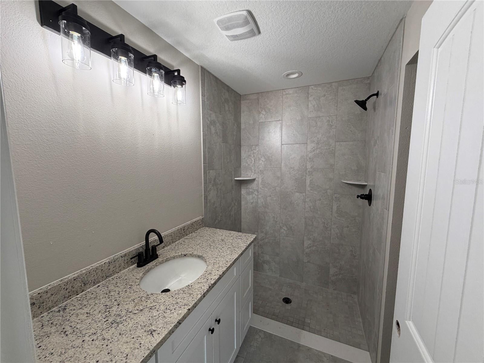 Image 10 of 27 For 754 Deacon Place