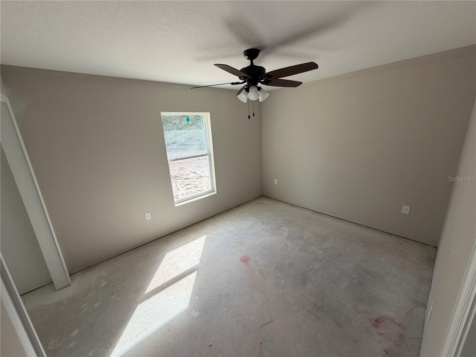 Image 11 of 27 For 754 Deacon Place