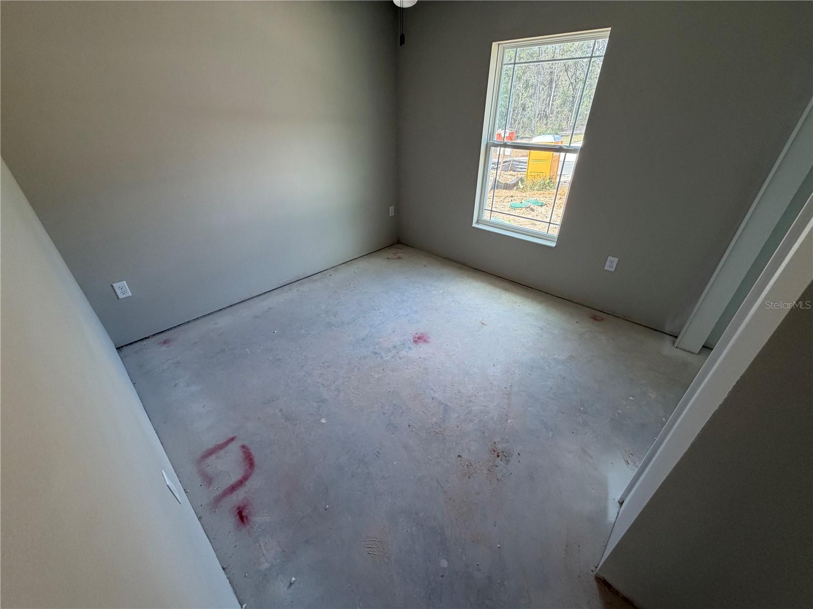 Image 15 of 27 For 754 Deacon Place