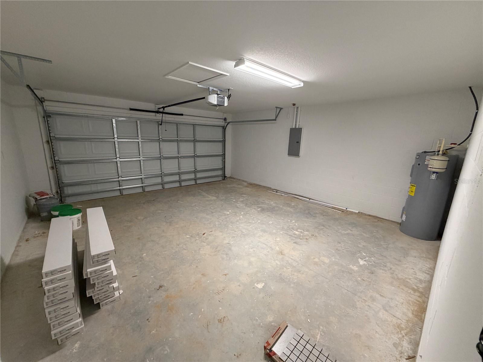 Image 20 of 27 For 754 Deacon Place