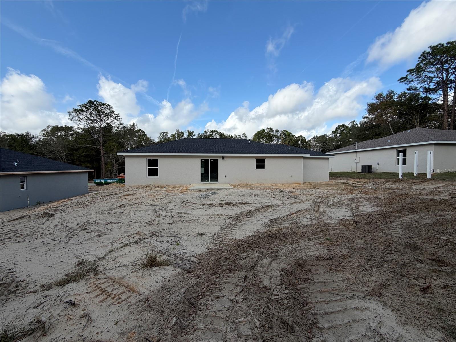 Image 23 of 27 For 754 Deacon Place