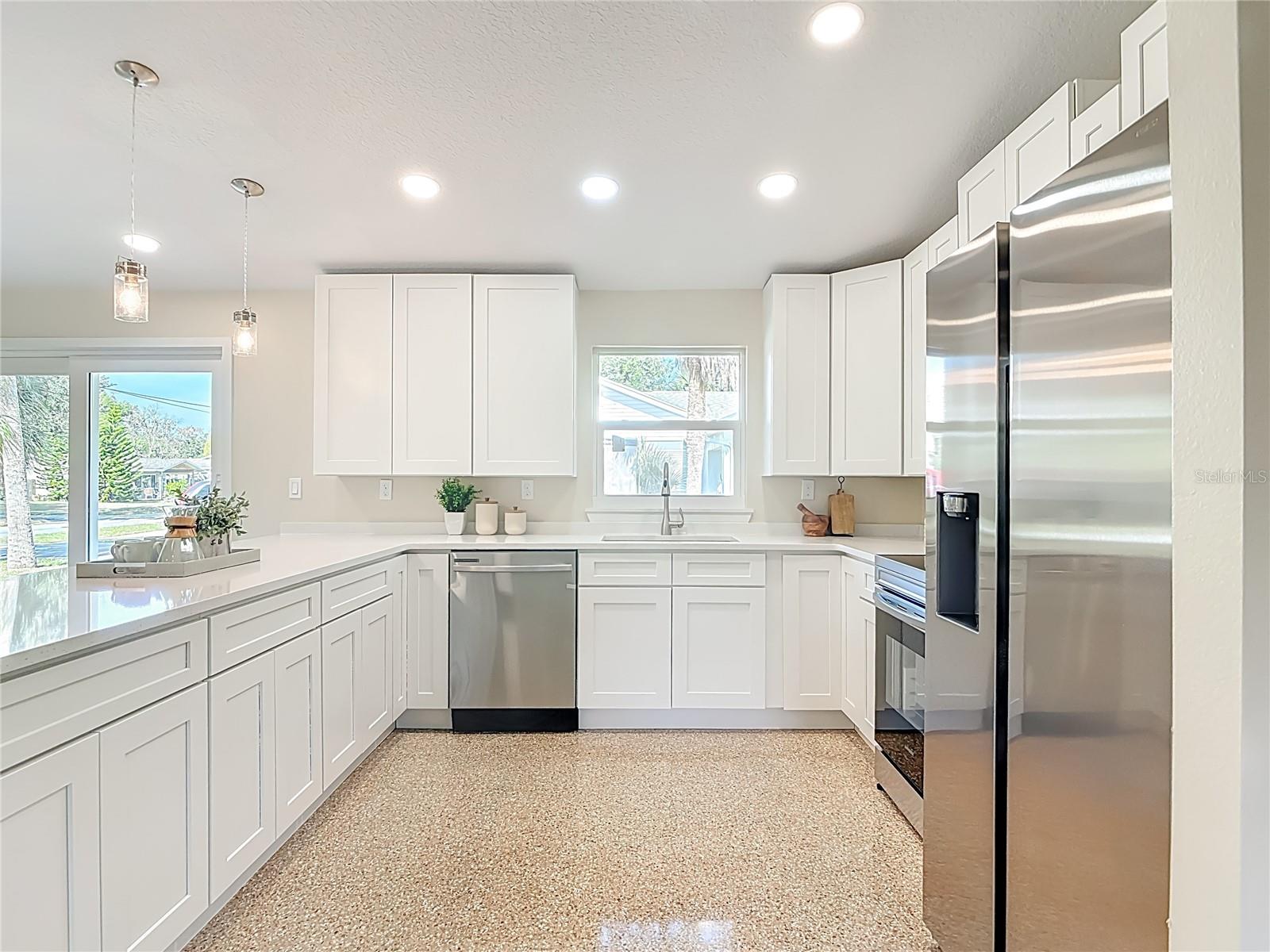 Image 19 of 51 For 1515 Live Oak Street