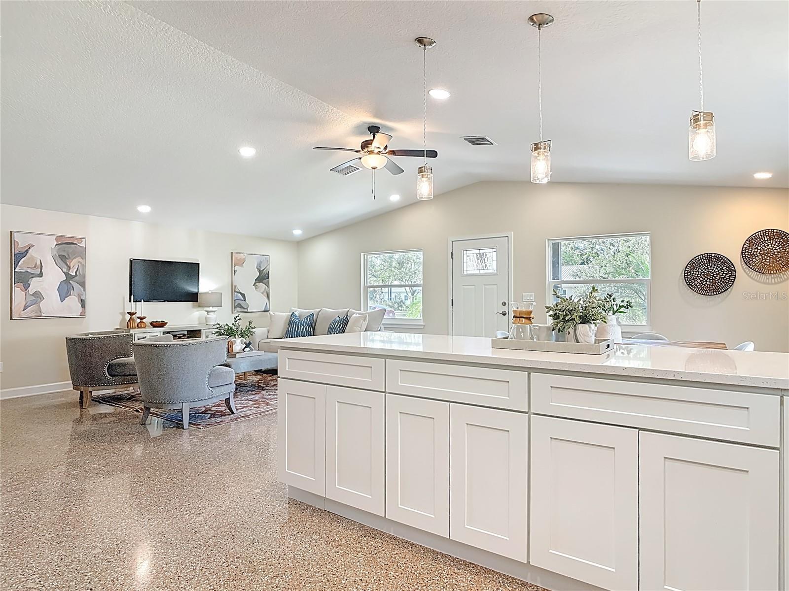 Image 22 of 51 For 1515 Live Oak Street