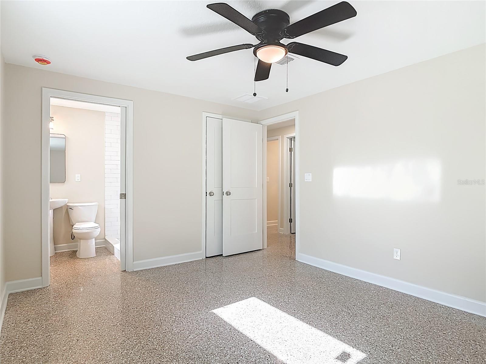 Image 30 of 51 For 1515 Live Oak Street