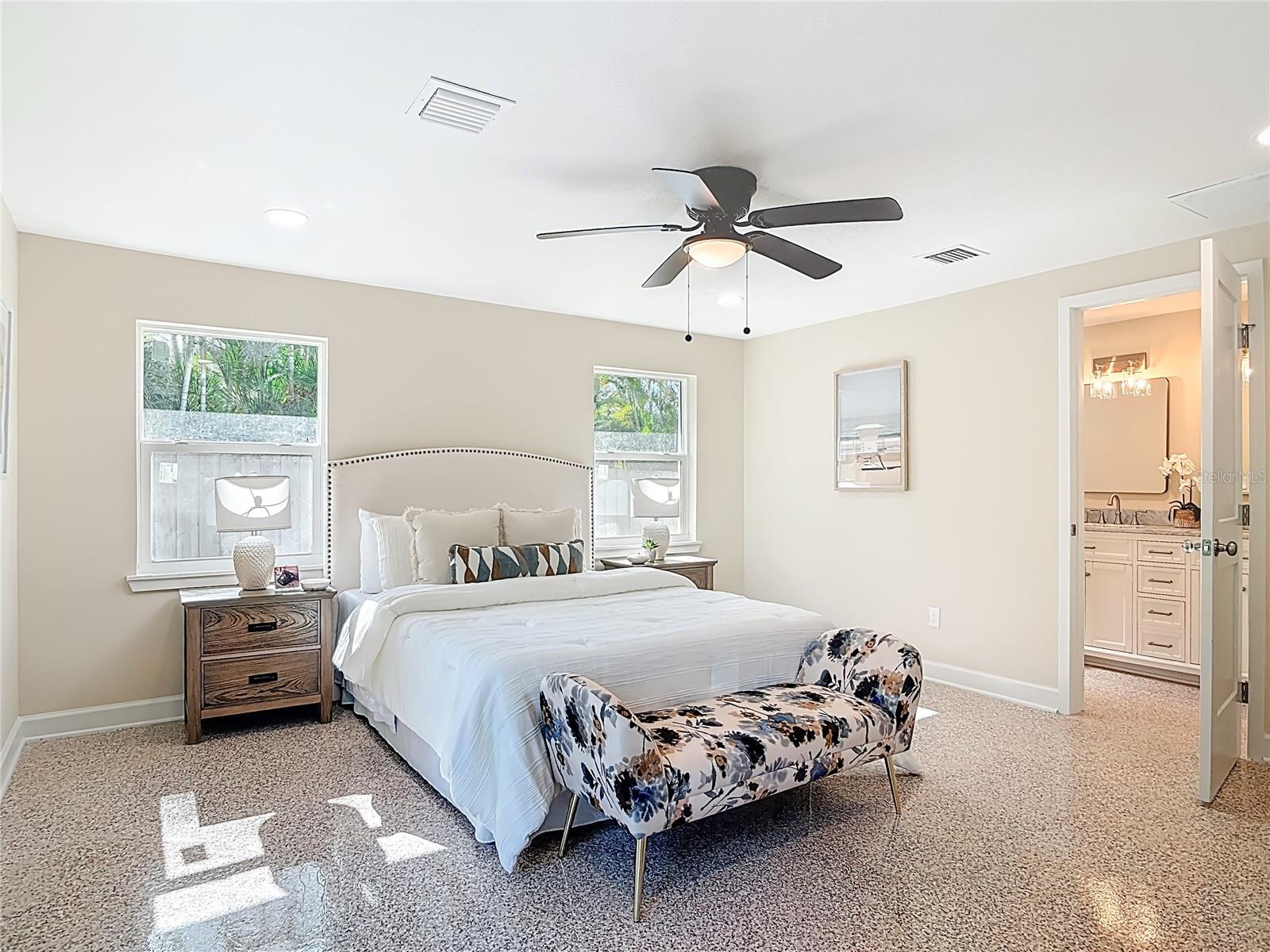 Image 35 of 51 For 1515 Live Oak Street