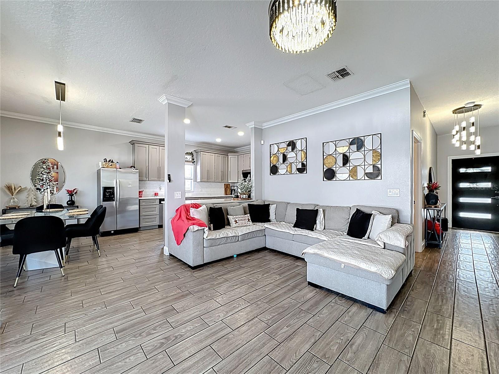 Image 10 of 47 For 160 Tuscany Pointe Avenue