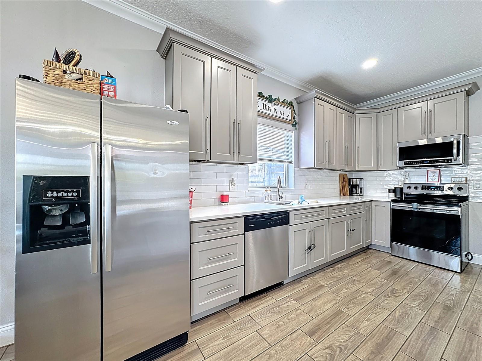 Image 16 of 47 For 160 Tuscany Pointe Avenue