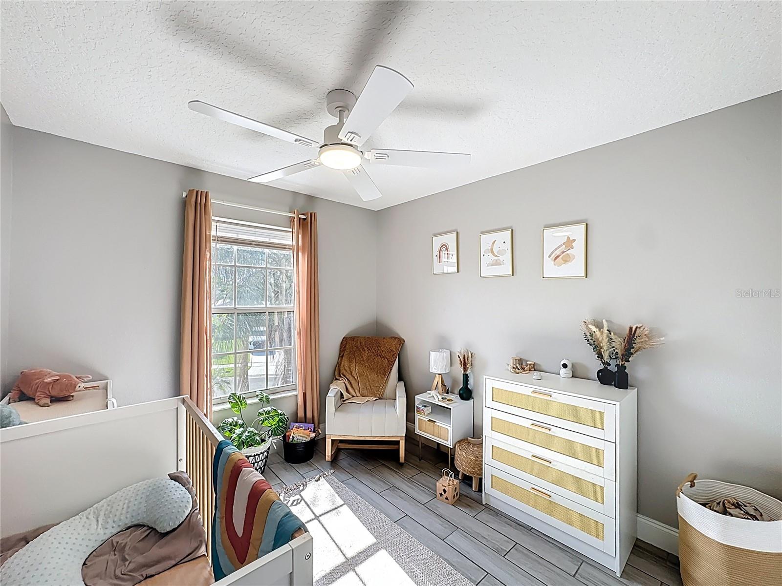 Image 32 of 47 For 160 Tuscany Pointe Avenue