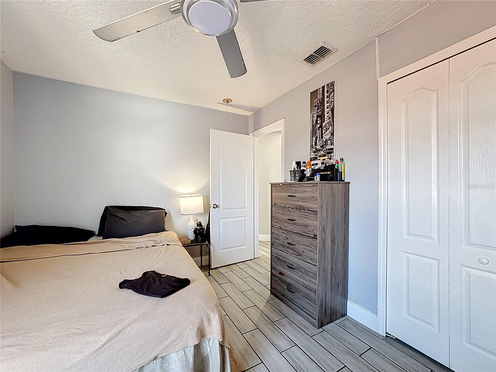 Image 36 of 47 For 160 Tuscany Pointe Avenue