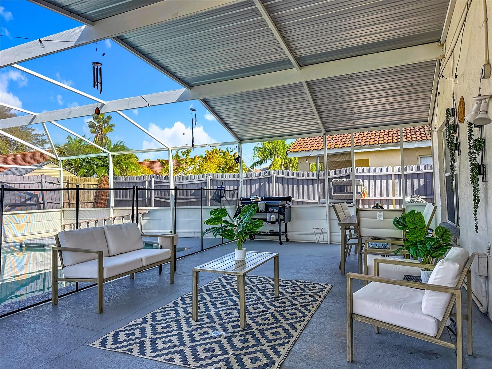 Image 40 of 47 For 160 Tuscany Pointe Avenue