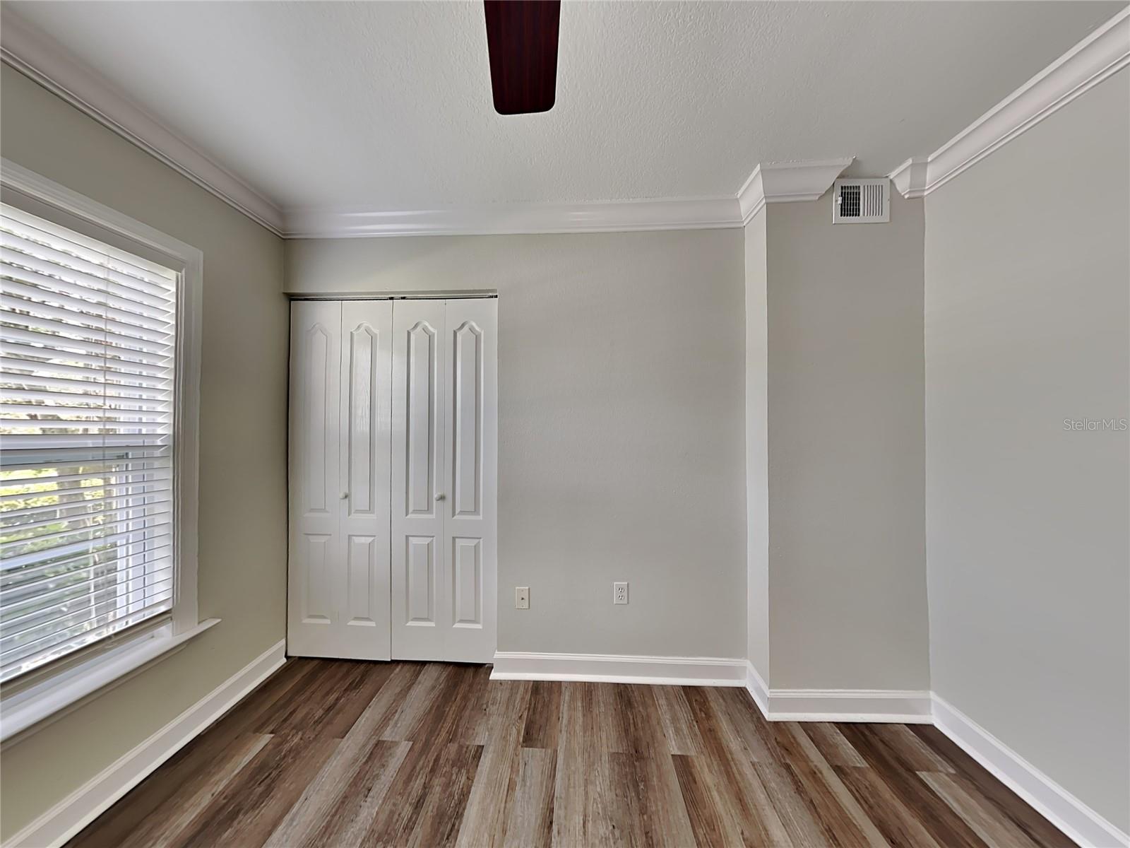 Image 11 of 15 For 2065 Dixie Belle Drive L