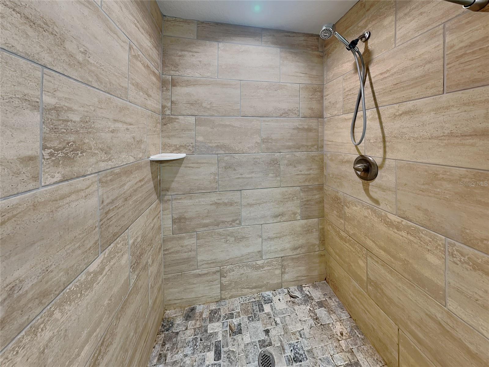 Image 10 of 15 For 904 Rum Place