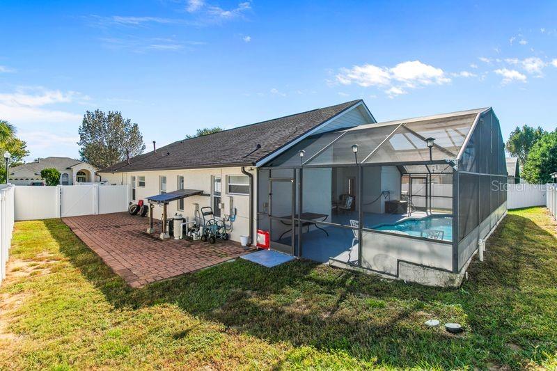 Image 17 of 29 For 15722 Heron Hill Street