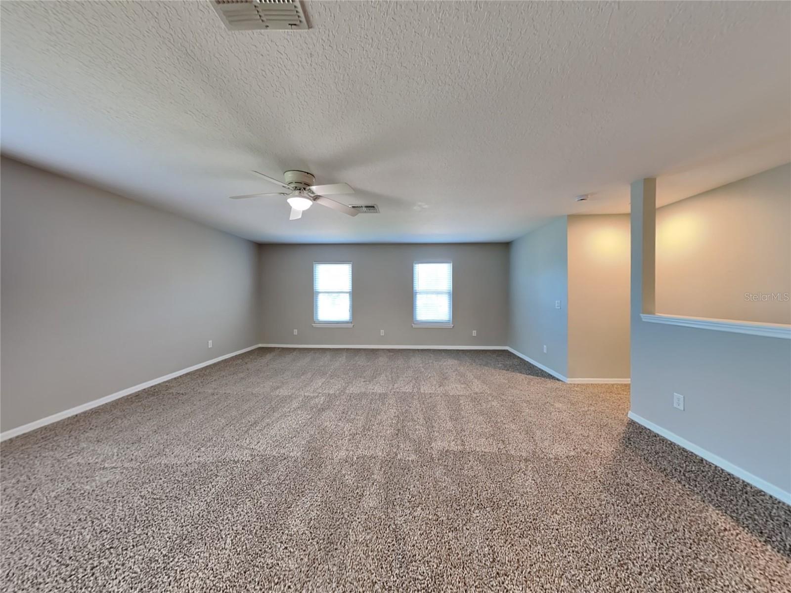 Image 17 of 19 For 906 Summit Ash Court