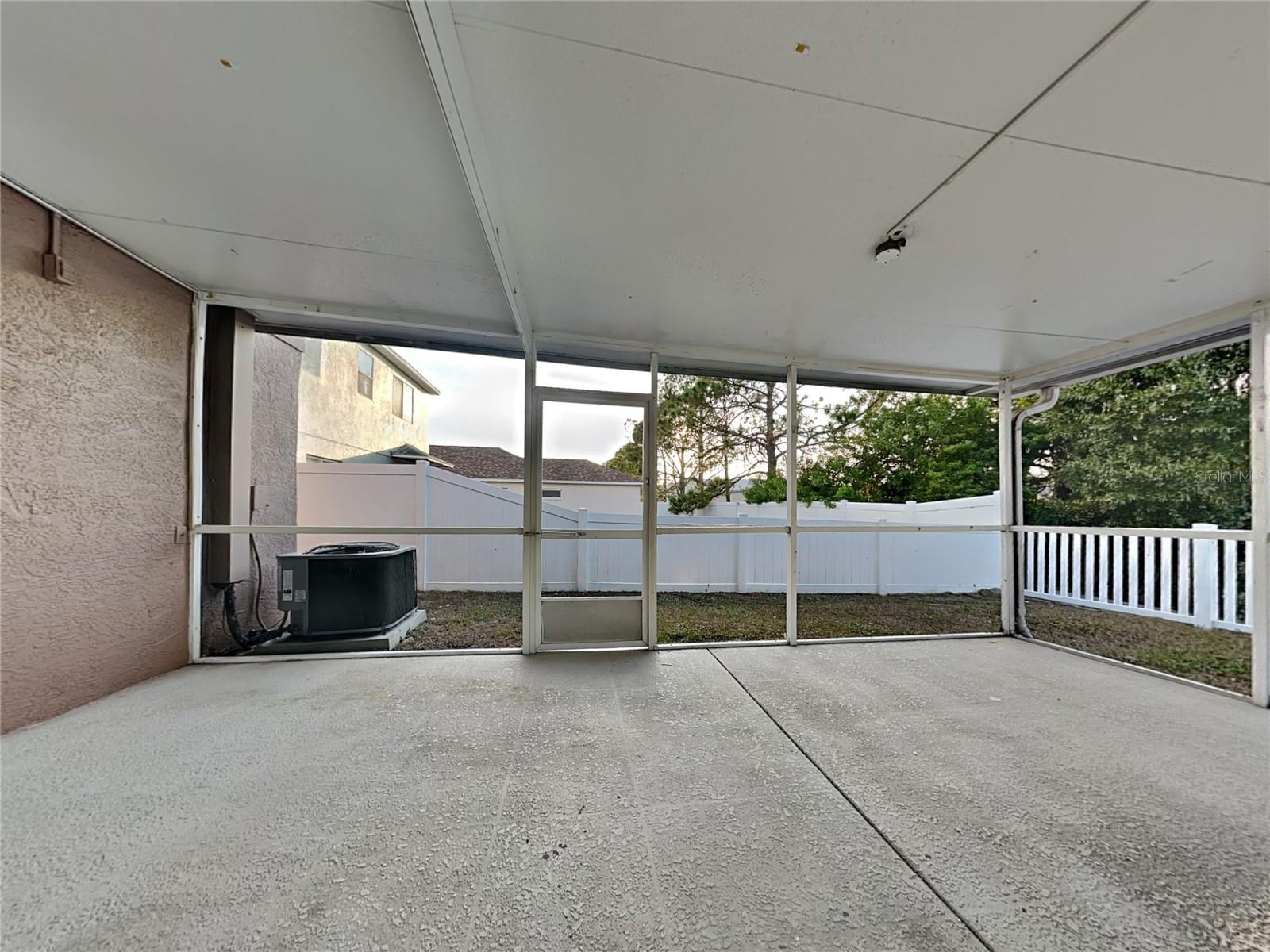 Image 13 of 15 For 774 Burlwood Street