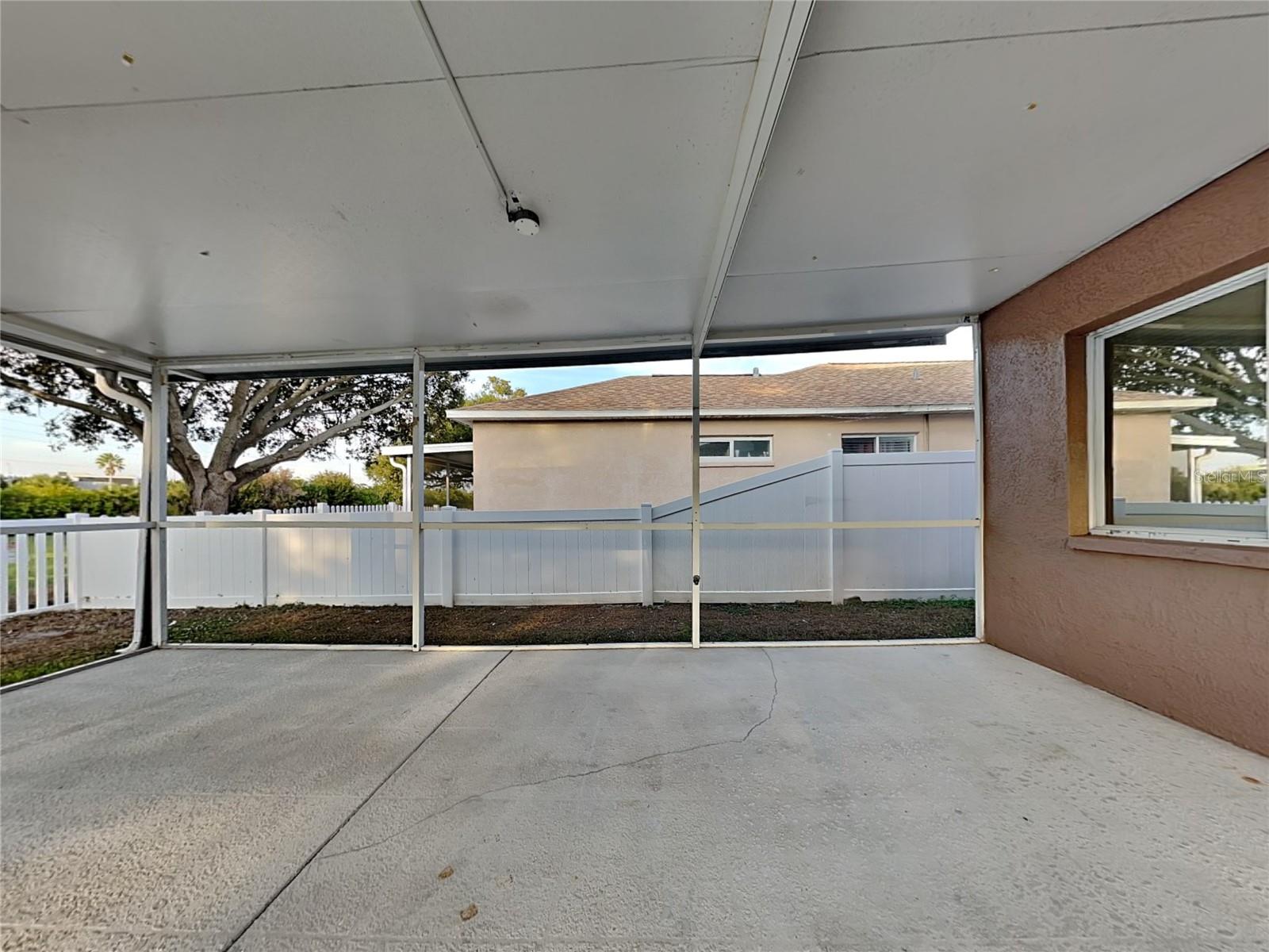 Image 14 of 15 For 774 Burlwood Street