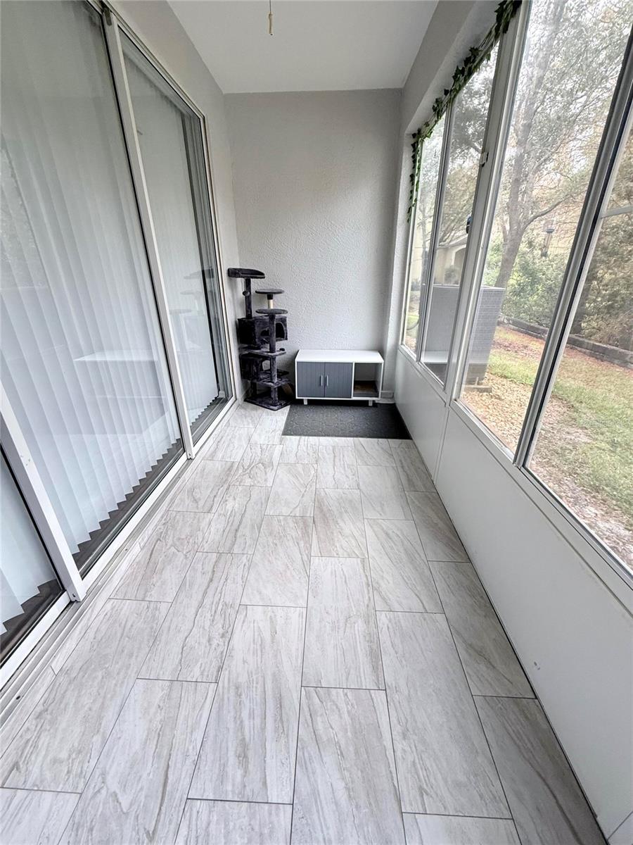 Image 39 of 55 For 6517 Spring Oak Court