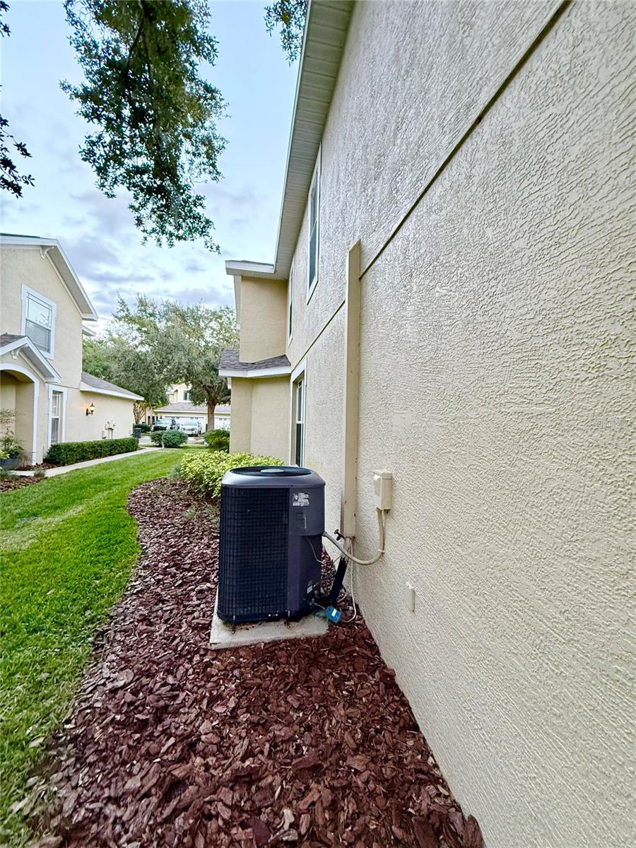 Image 4 of 55 For 6517 Spring Oak Court