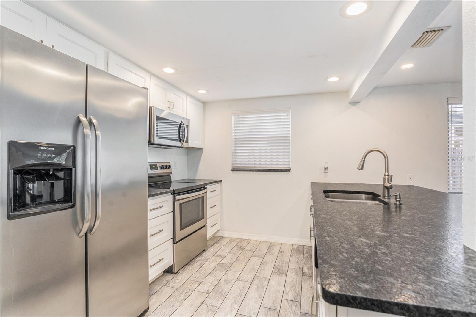 Image 14 of 26 For 3036 Blue Bird Drive