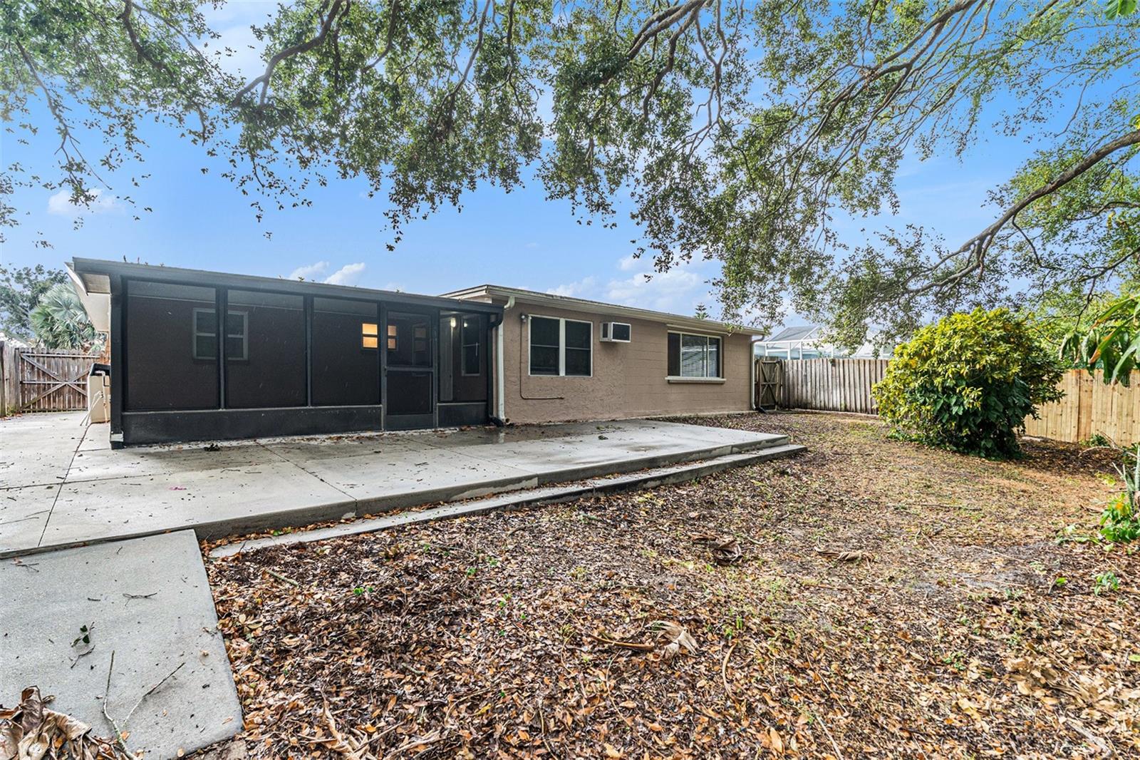 Image 25 of 26 For 3036 Blue Bird Drive