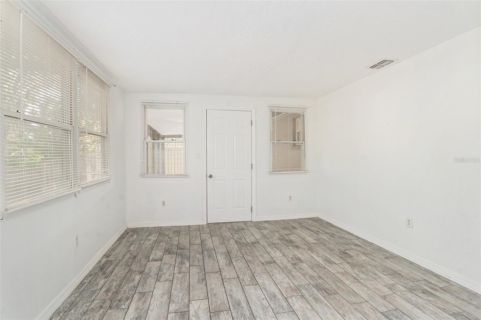 Image 4 of 26 For 3036 Blue Bird Drive