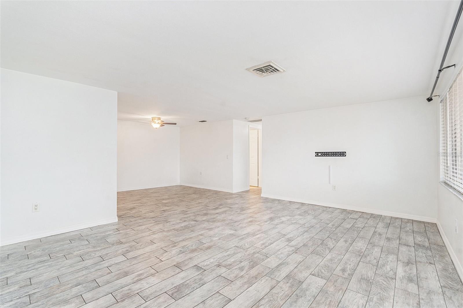 Image 7 of 26 For 3036 Blue Bird Drive