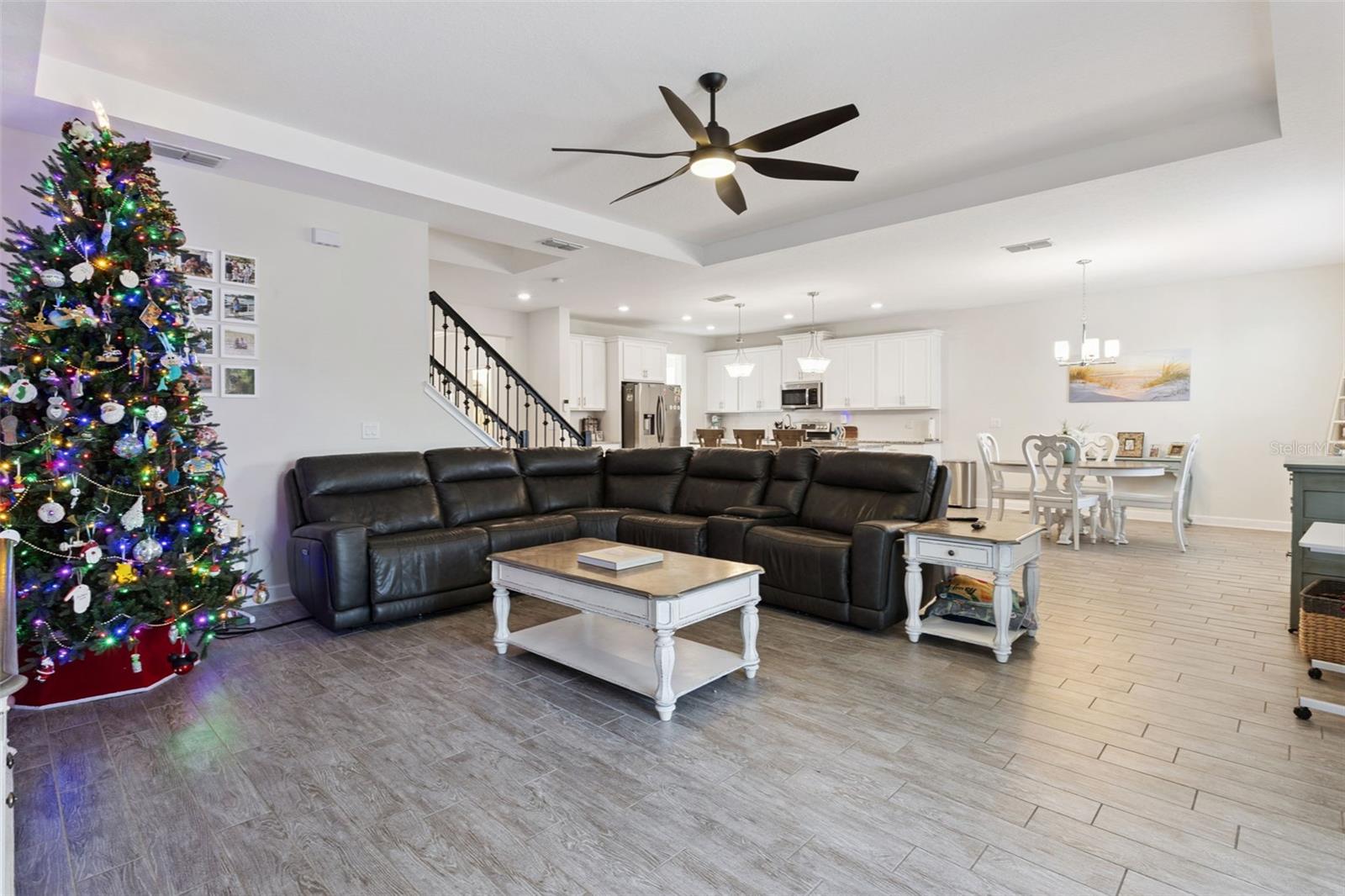 Image 15 of 54 For 5864 Alenlon Way