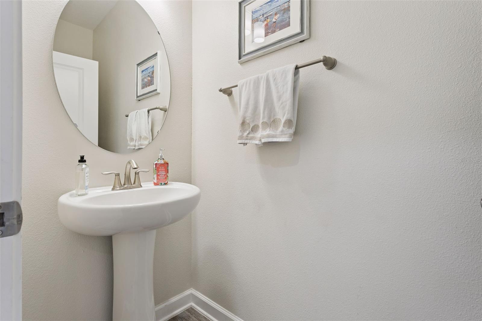 Image 17 of 54 For 5864 Alenlon Way