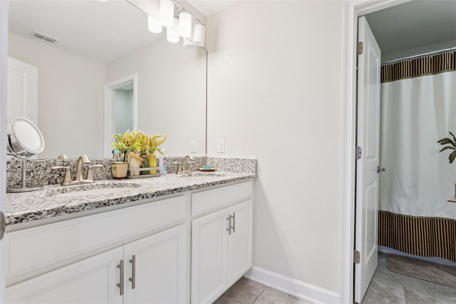 Image 30 of 54 For 5864 Alenlon Way