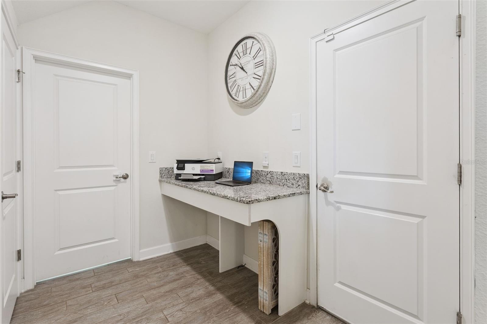 Image 34 of 54 For 5864 Alenlon Way