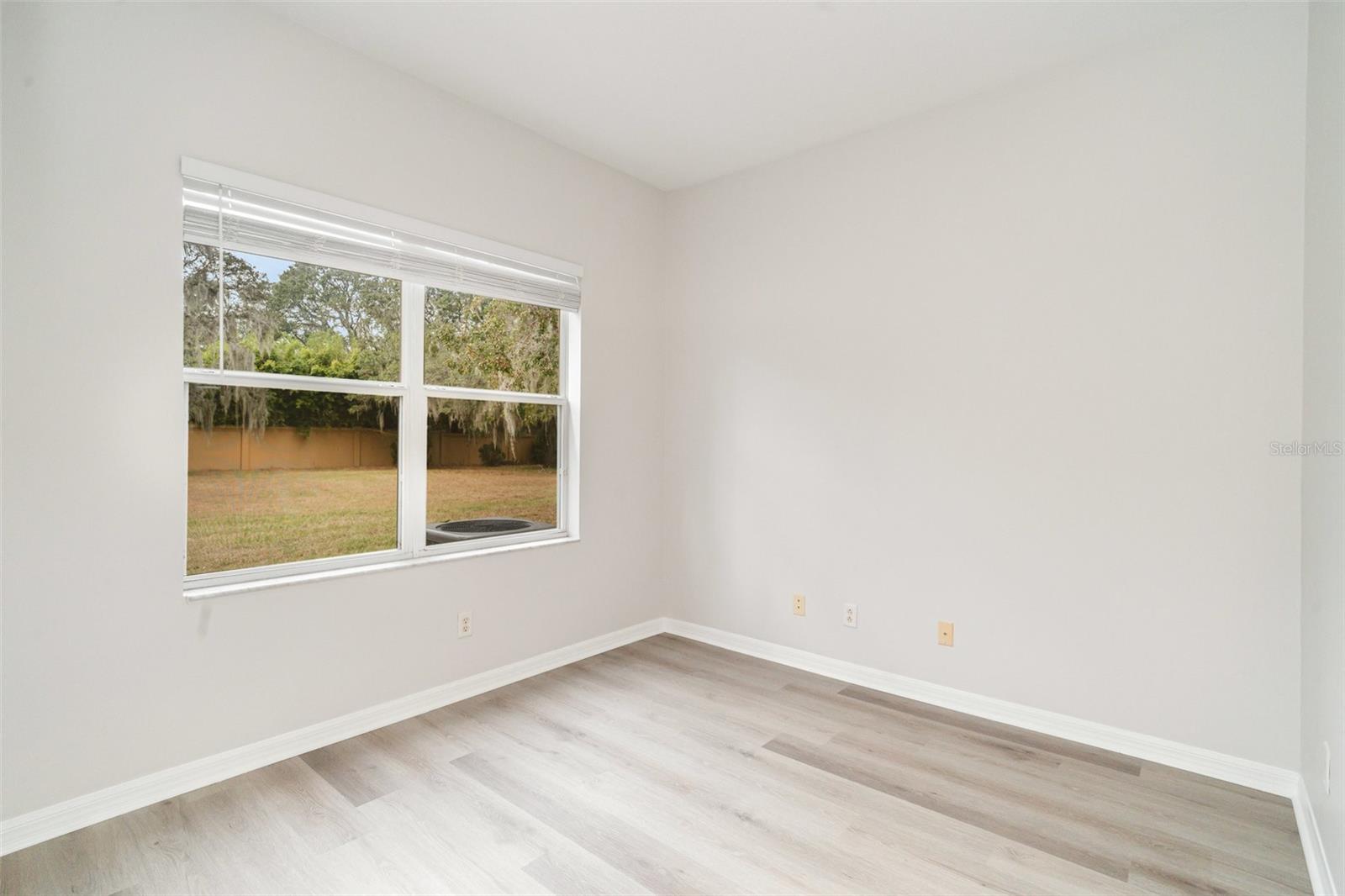 Image 11 of 25 For 9317 Stone River Place