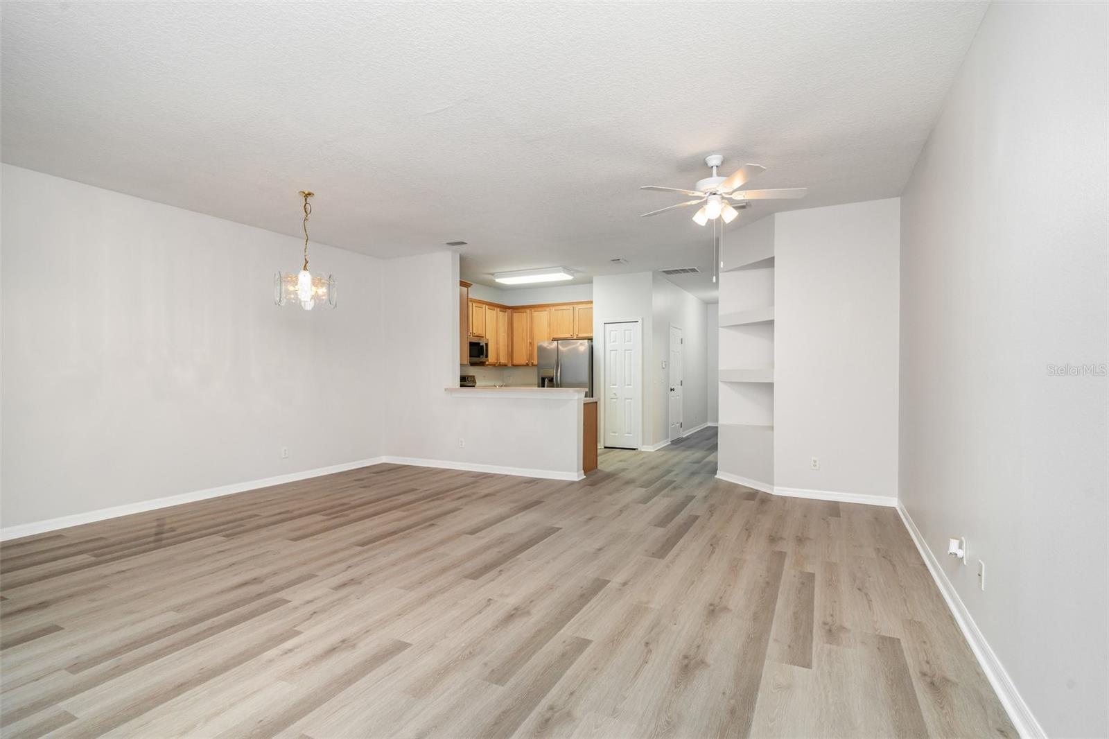 Image 6 of 25 For 9317 Stone River Place