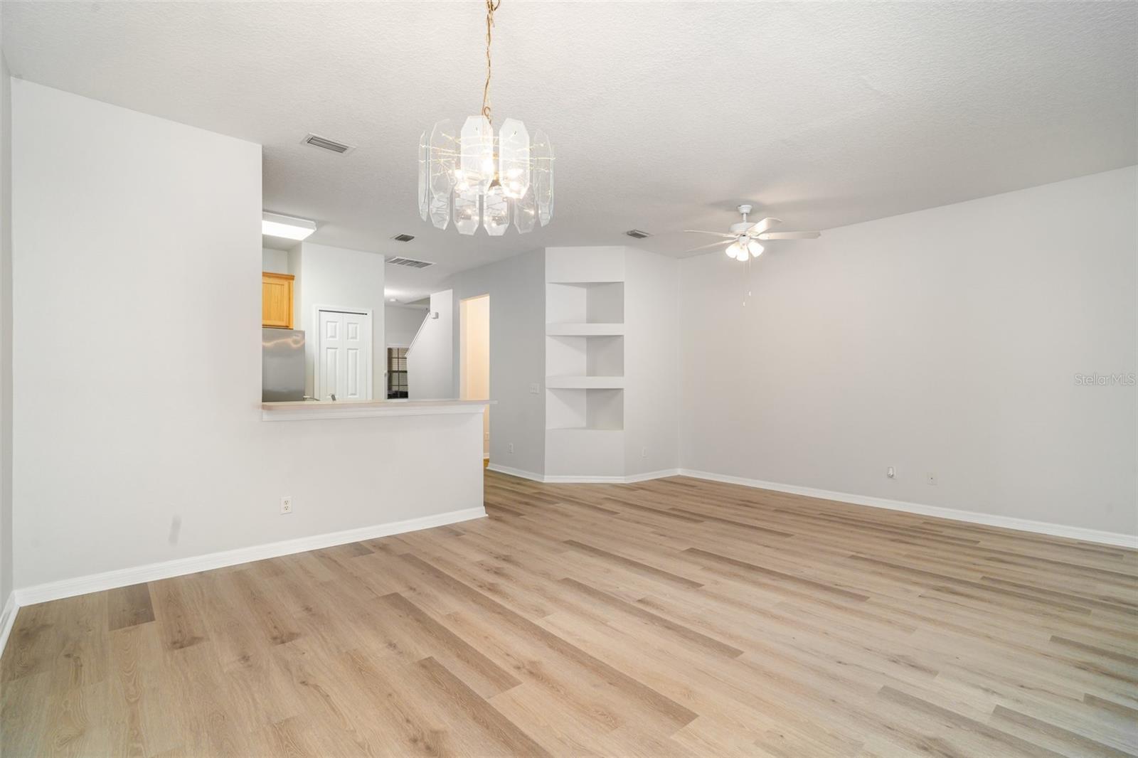 Image 7 of 25 For 9317 Stone River Place