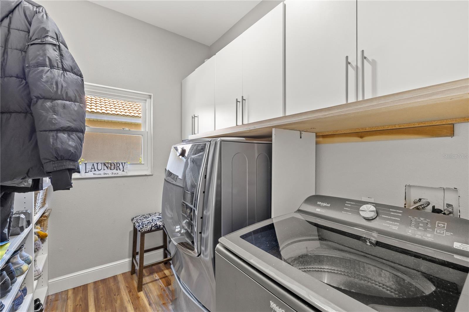 Image 21 of 55 For 1960 Windward Oaks Court