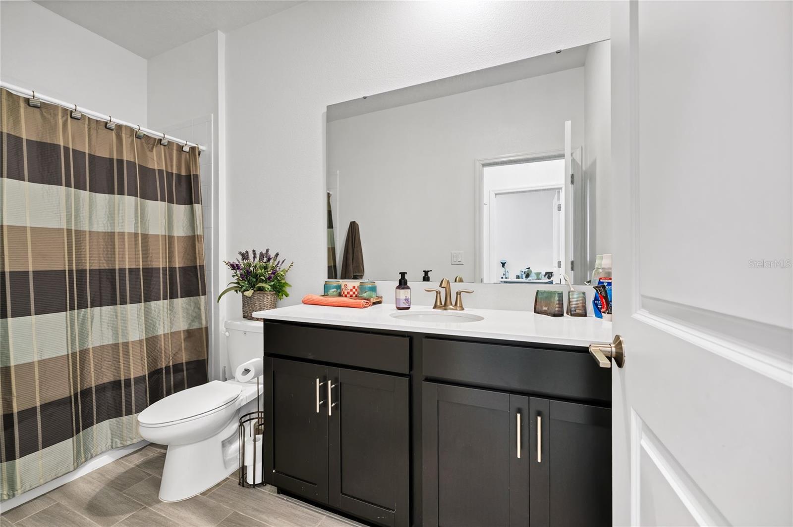 Image 20 of 36 For 5656 Quiet Palm Loop