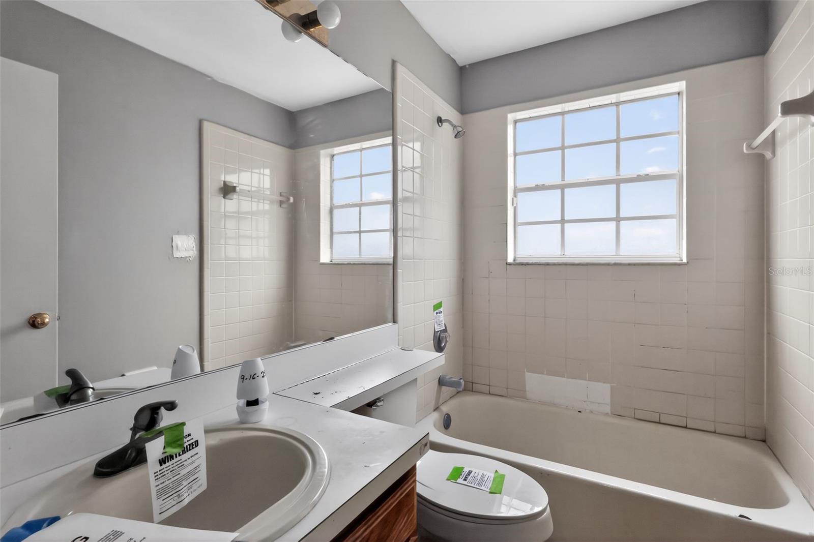 Image 20 of 26 For 6516 Piccadilly Lane