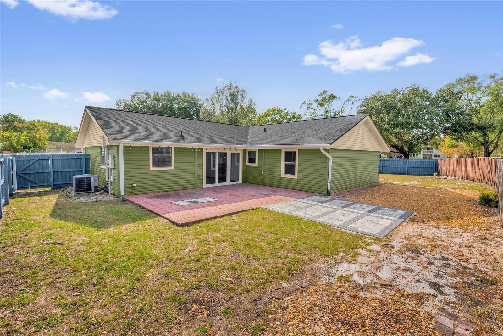 Image 20 of 27 For 705 Crestwood Way