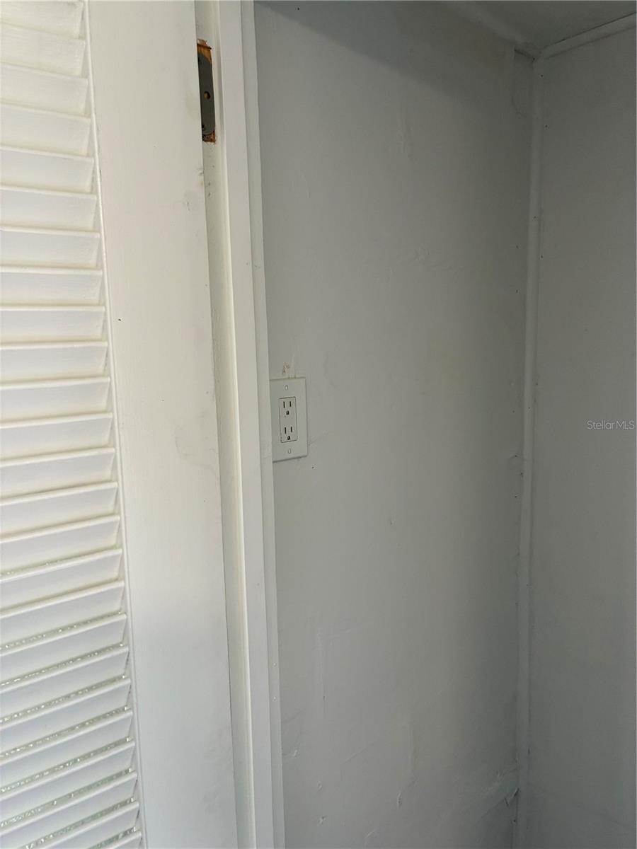 Image 19 of 80 For 812 Marion Street