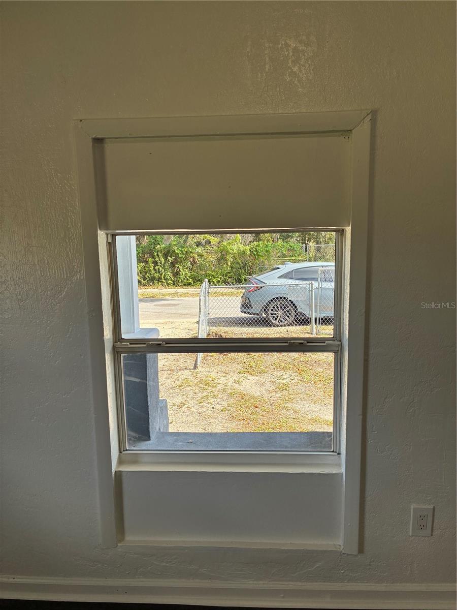 Image 22 of 80 For 812 Marion Street