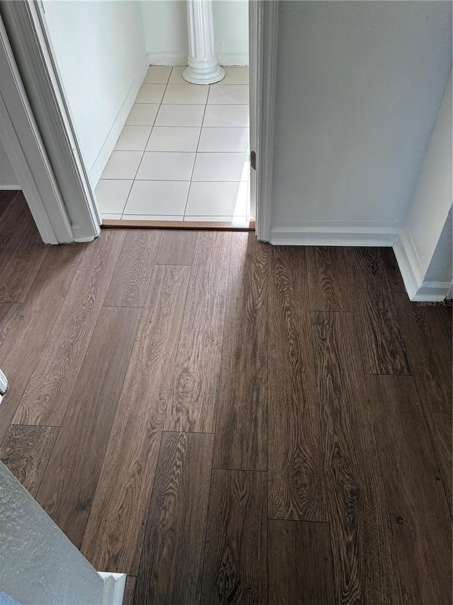 Image 27 of 80 For 812 Marion Street